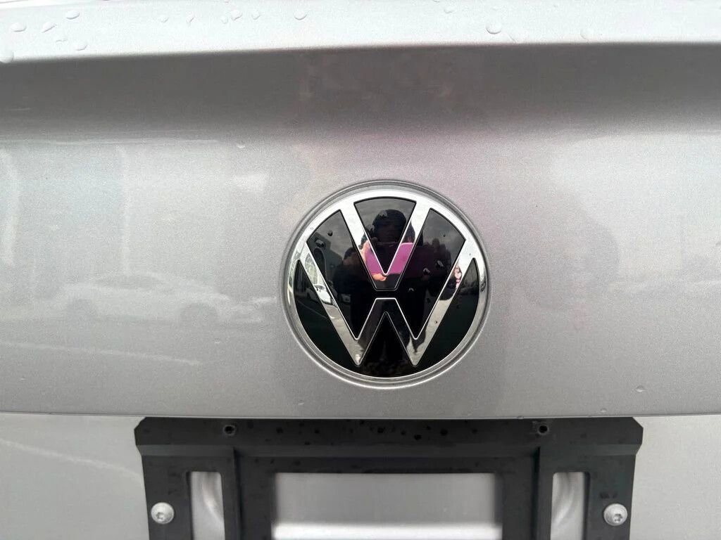 2024 Volkswagen Jetta SE - Photo 13