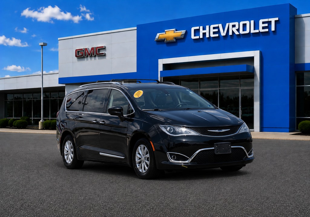 Used 2019 Chrysler Pacifica Touring L
