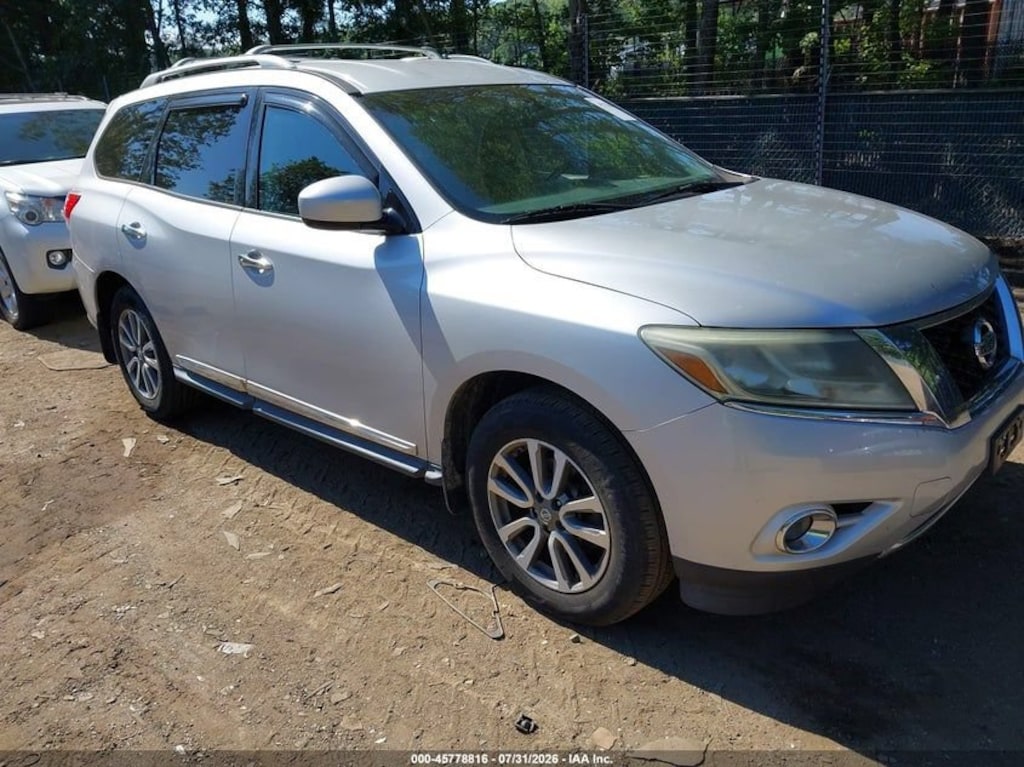 Used 2013 Nissan Pathfinder SL