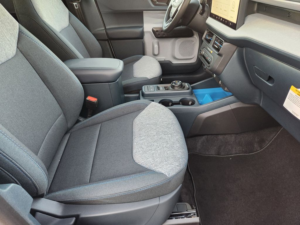 2026 Ford Maverick XLT - Photo 10