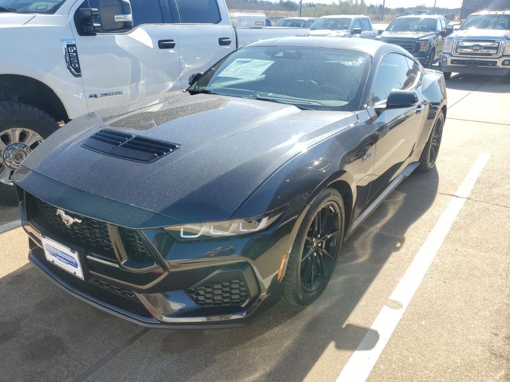 2024 Ford Mustang Coupe 
