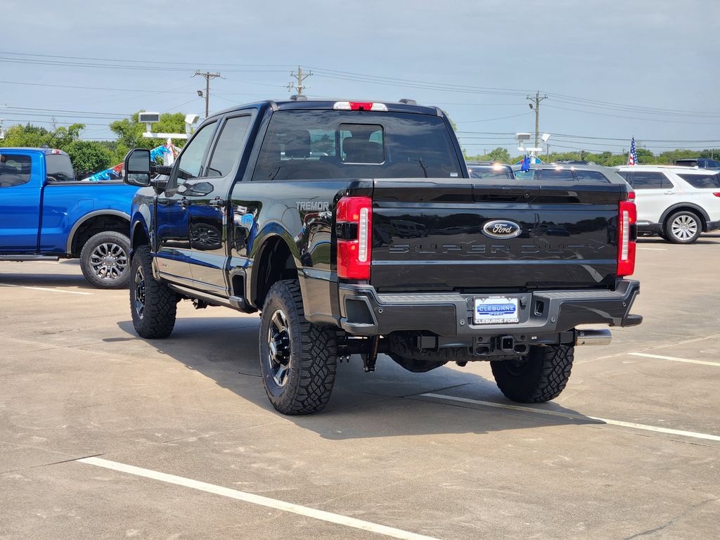 2025 Ford F-250 Lariat photo 3