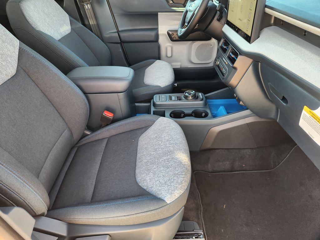 2025 Ford Maverick XLT - Photo 10
