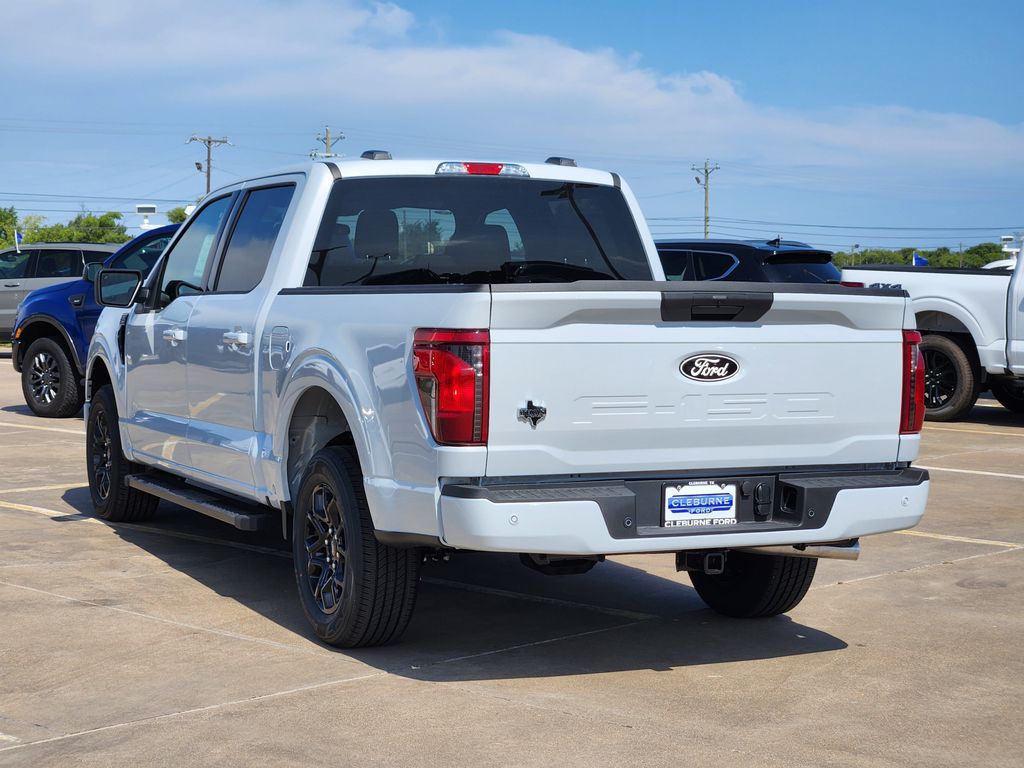 2025 Ford F-150 XLT photo 4