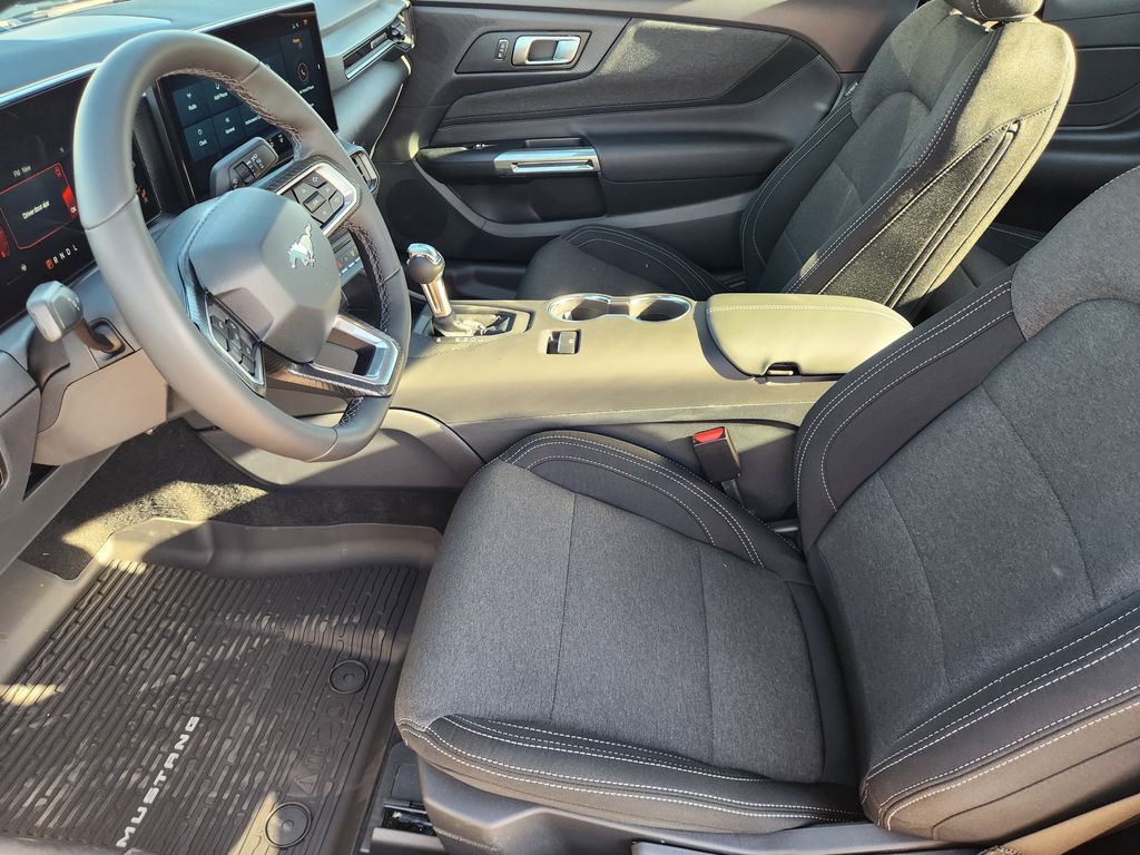 2026 Ford Mustang EcoBoost Fastback - Photo 9