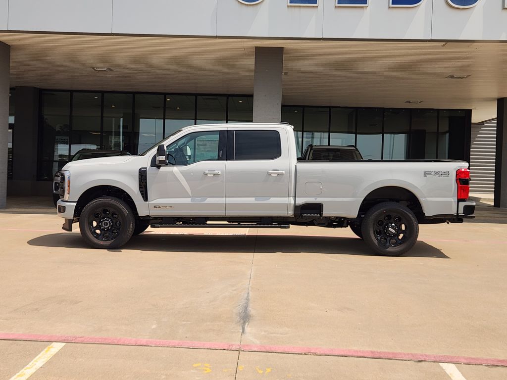 2026 Ford F-350 Lariat photo 3
