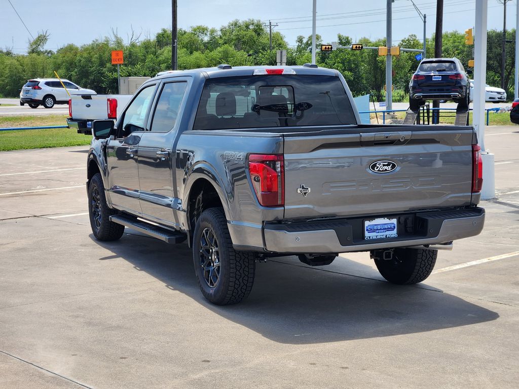 2025 Ford F-150 XLT photo 2
