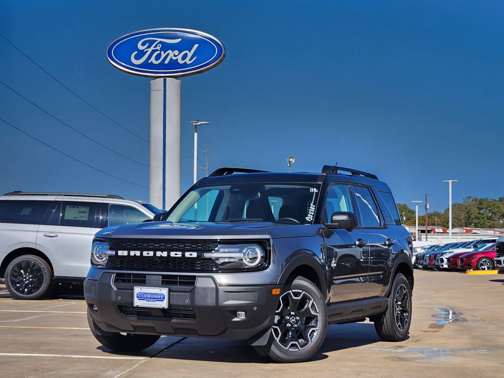 2025 Ford Bronco Sport Outer Banks photo 2