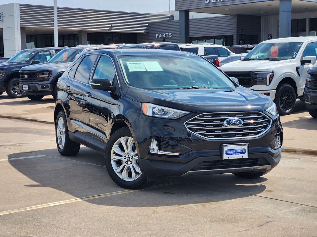 2021 Ford Edge Titanium's photo