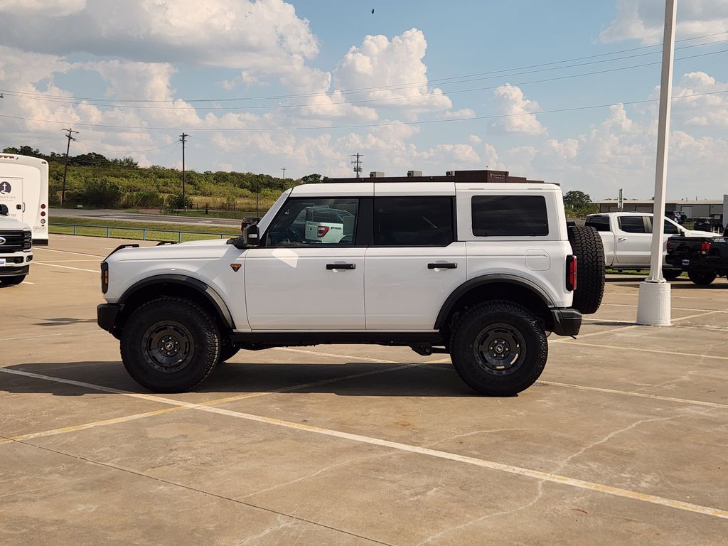 2025 Ford Bronco Badlands photo 3