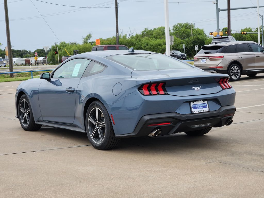 2025 Ford Mustang EcoBoost photo 3