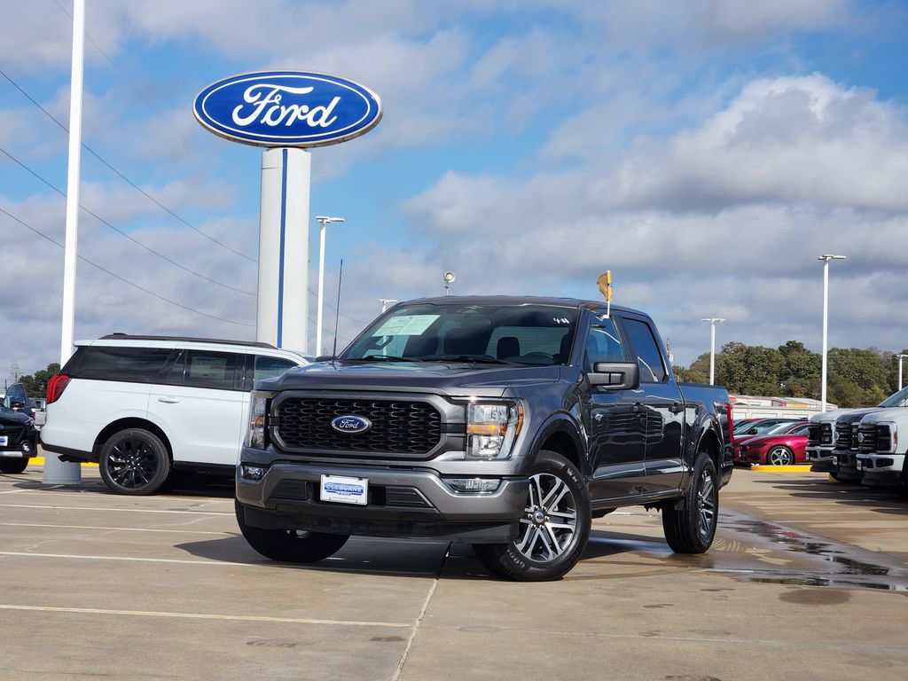 2023 Ford F-150 XL photo 3