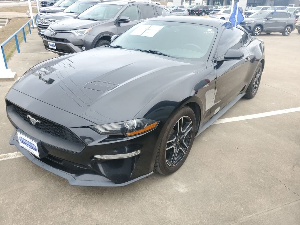 2018 Ford Mustang Coupe 