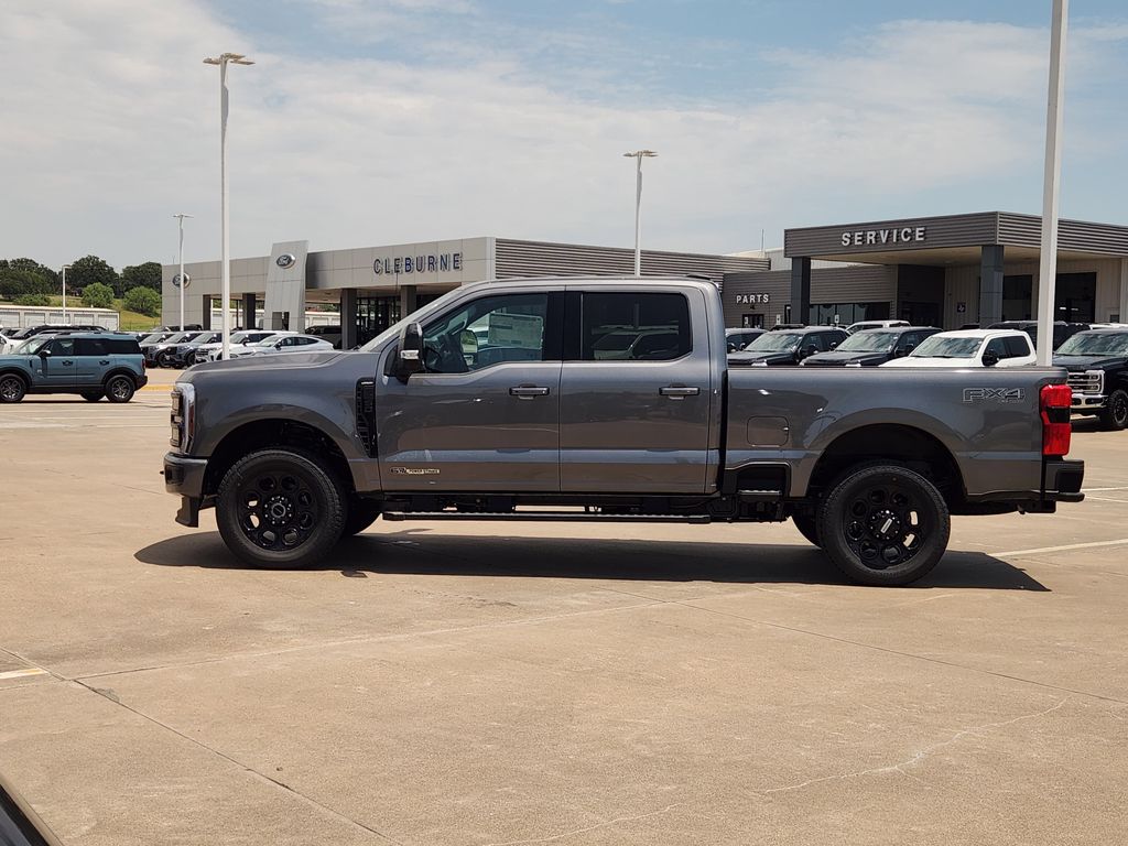 2025 Ford F-250 Lariat photo 3