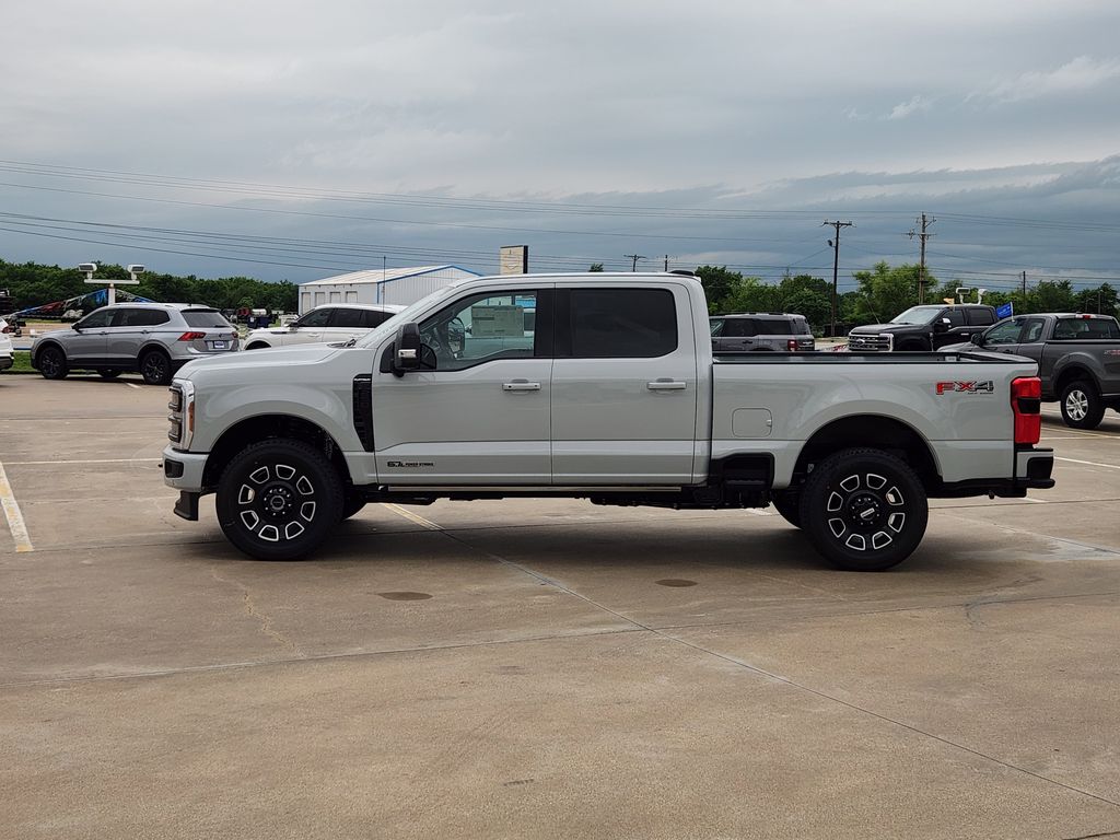 2025 Ford F-250 photo 3