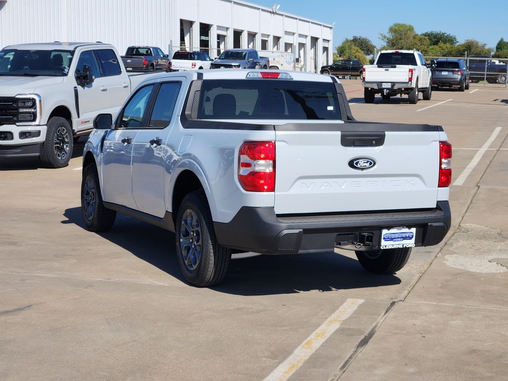 2025 Ford Maverick XLT photo 2