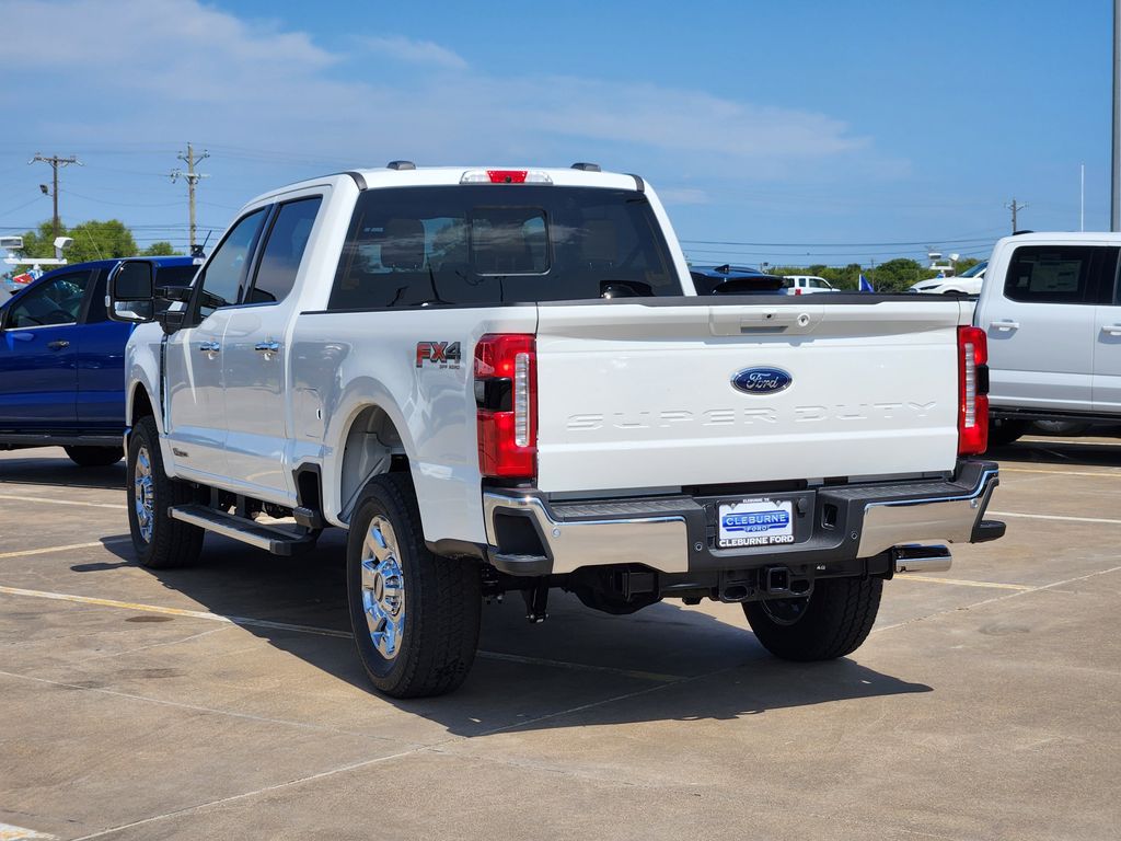 2025 Ford F-250 Lariat photo 3