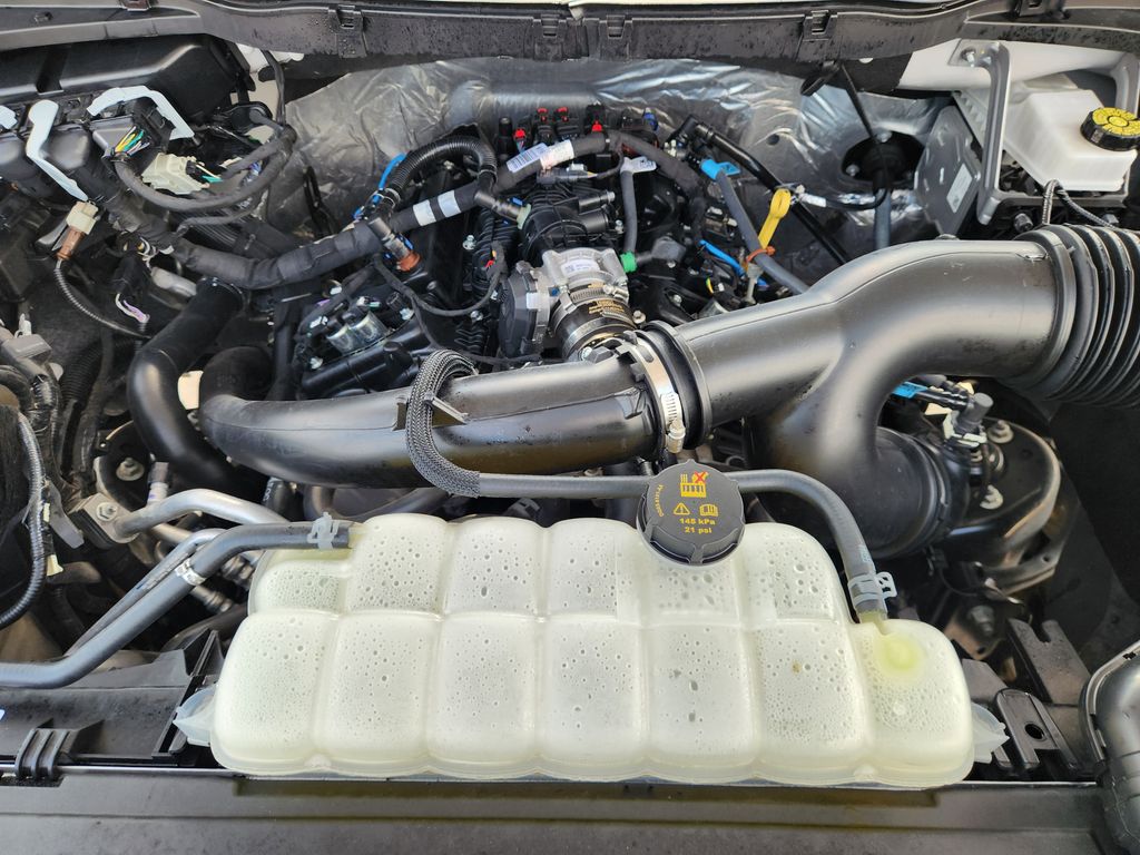 2025 Ford F-150 XLT - Photo 29