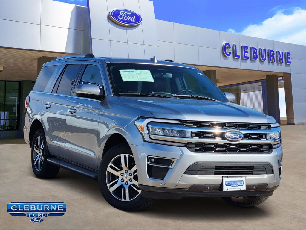 2024 Ford Expedition Limited's photo