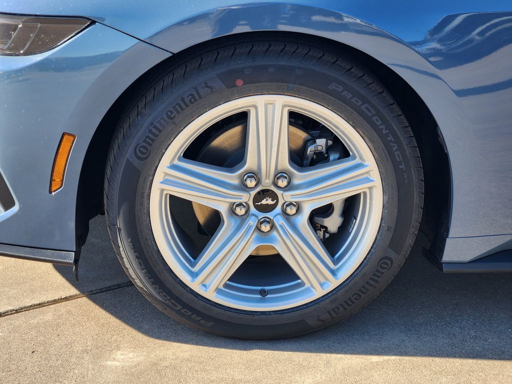 2026 Ford Mustang EcoBoost Fastback - Photo 8
