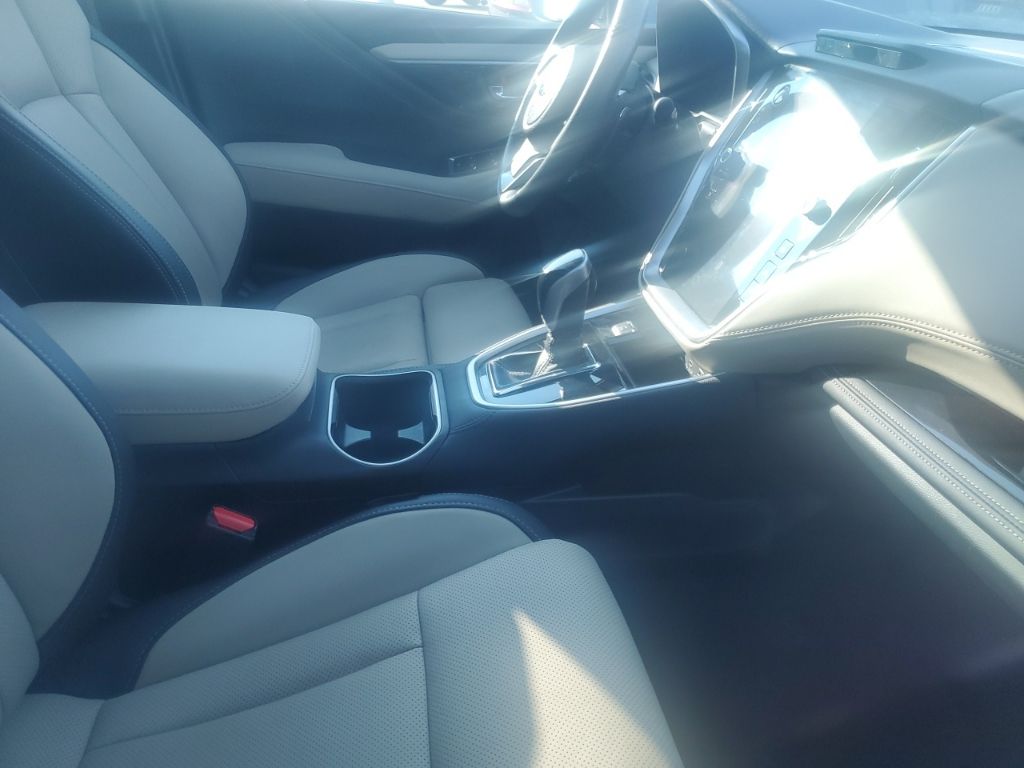 2024 Subaru Outback Limited XT photo 3