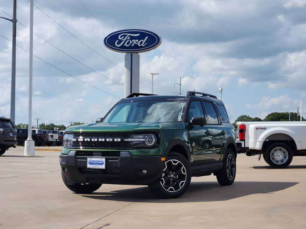 2025 Ford Bronco Sport Outer Banks photo 2