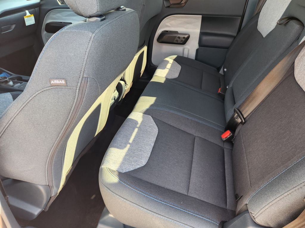 2025 Ford Maverick XLT - Photo 18