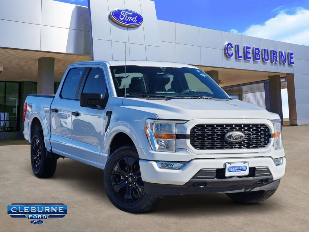 2022 Ford F-150 XL's photo
