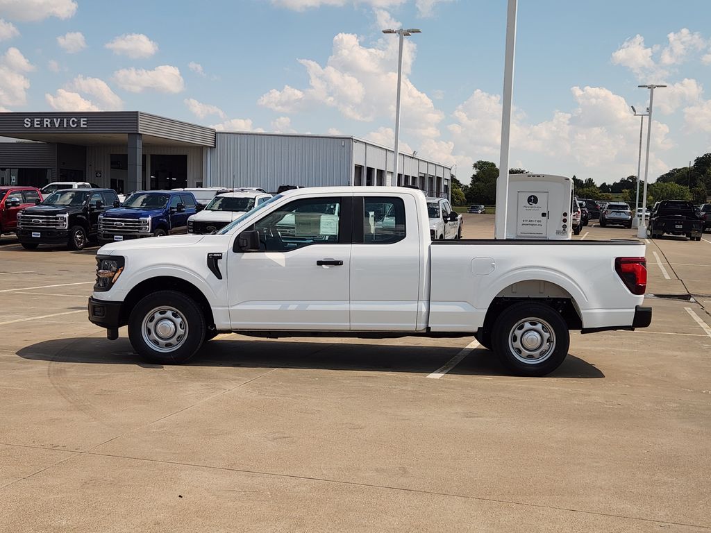 2025 Ford F-150 XL photo 3