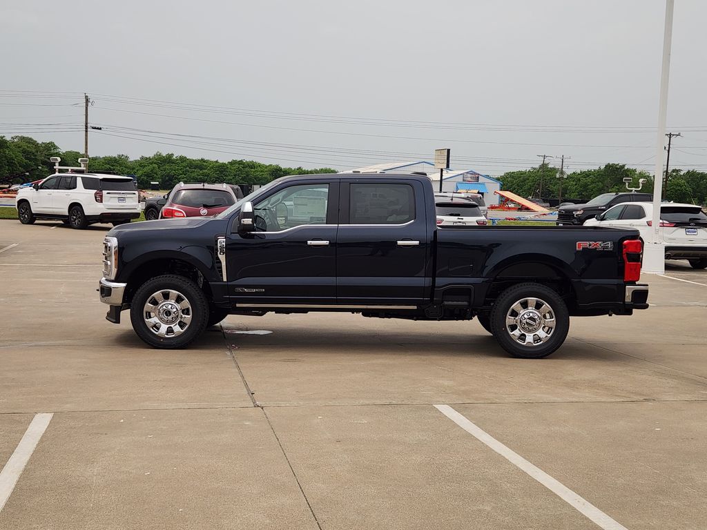 2025 Ford F-250 photo 3