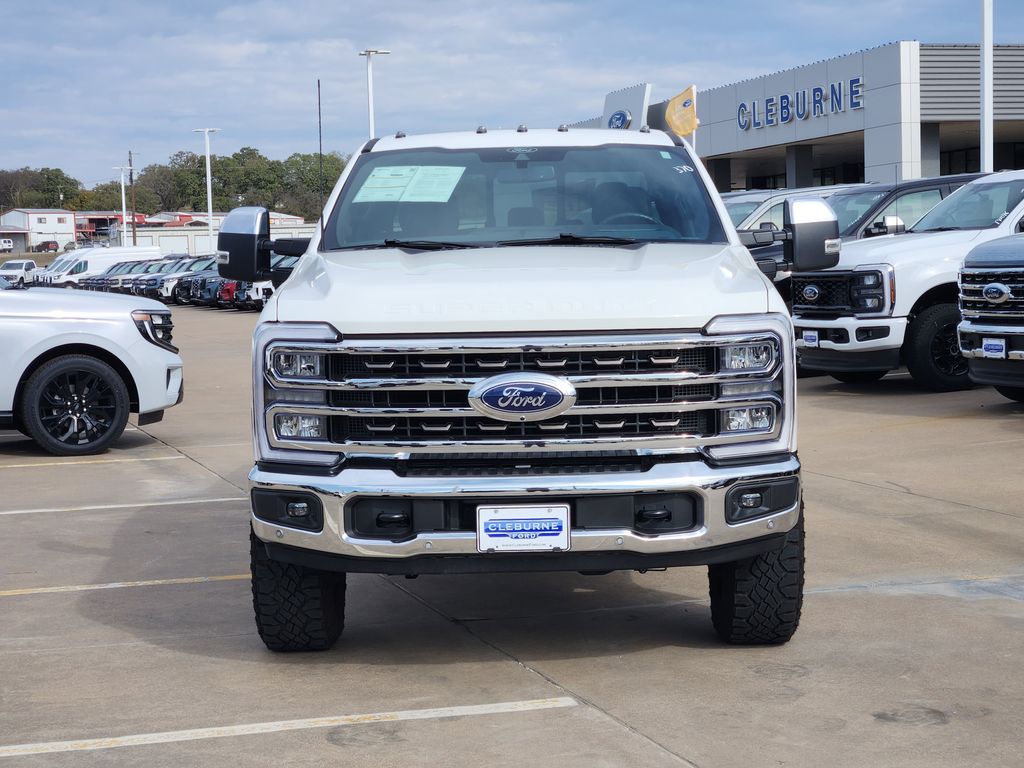 2025 Ford F-250 photo 2