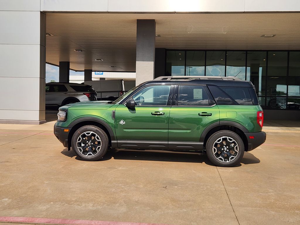 2025 Ford Bronco Sport Outer Banks photo 3