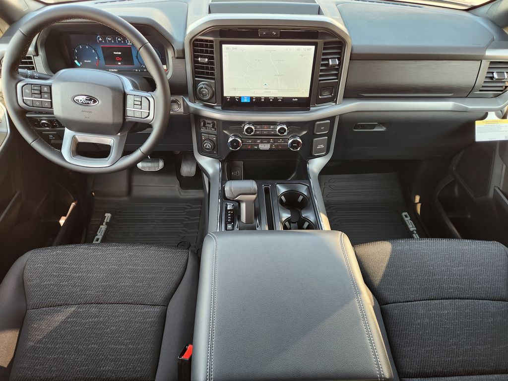 2025 Ford F-150 XLT - Photo 18