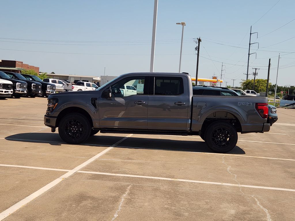 2025 Ford F-150 XLT photo 3