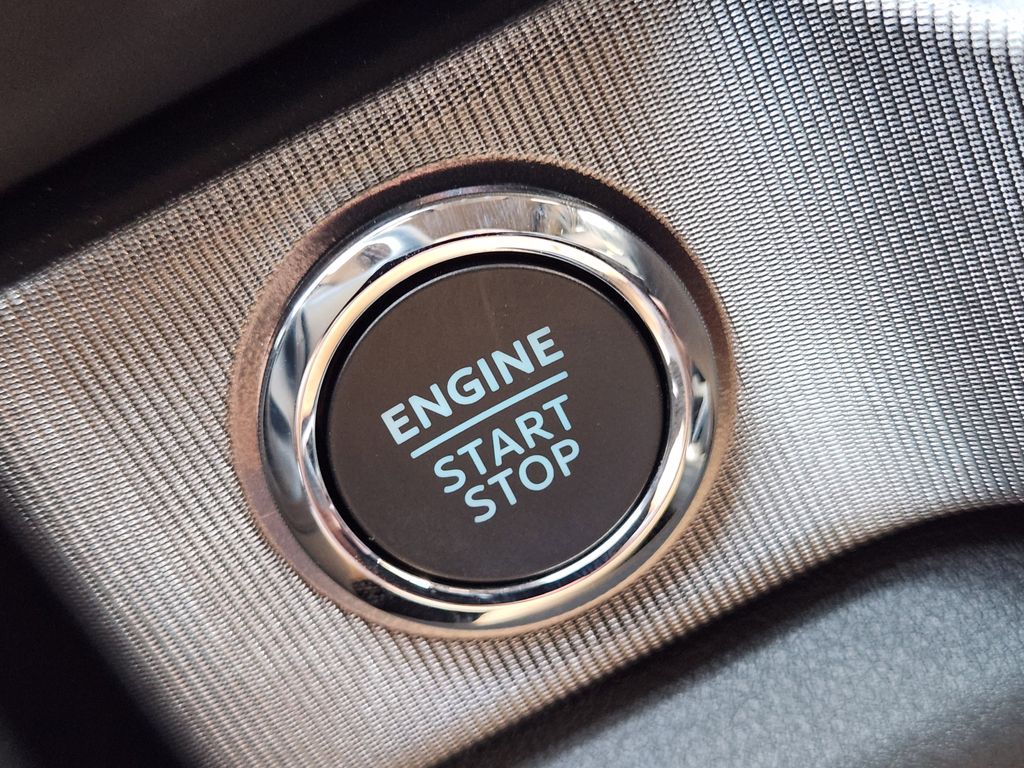 2026 Ford F-350 Super Duty Platinum - Photo 15