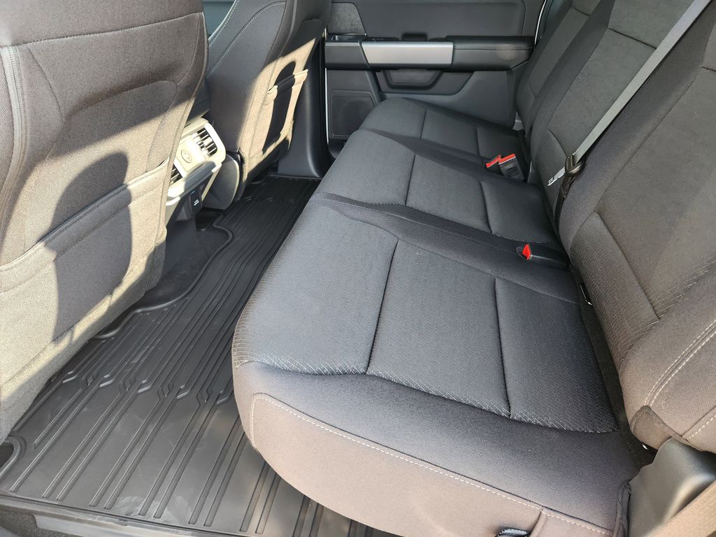 2025 Ford F-150 XLT - Photo 19