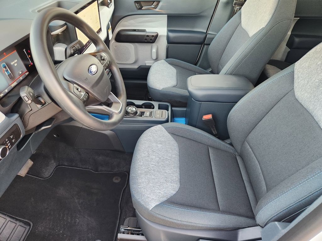2026 Ford Maverick XLT - Photo 9