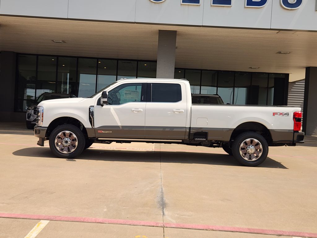 2026 Ford F-350 King Ranch photo 3