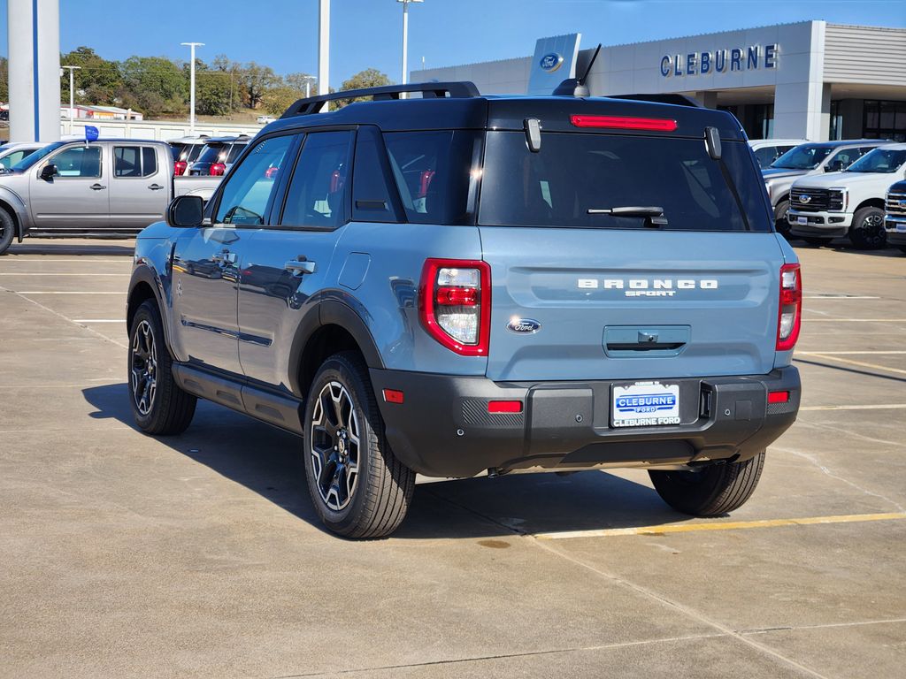 2025 Ford Bronco Sport Outer Banks photo 3