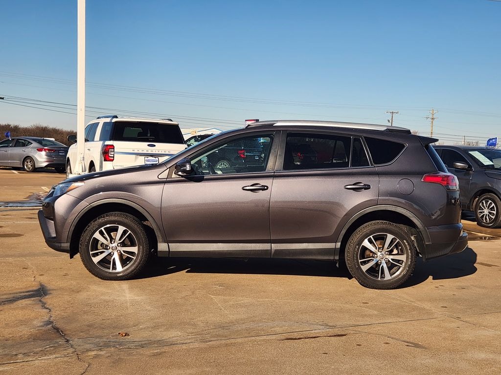 Used 2016 Toyota RAV4 XLE SUV