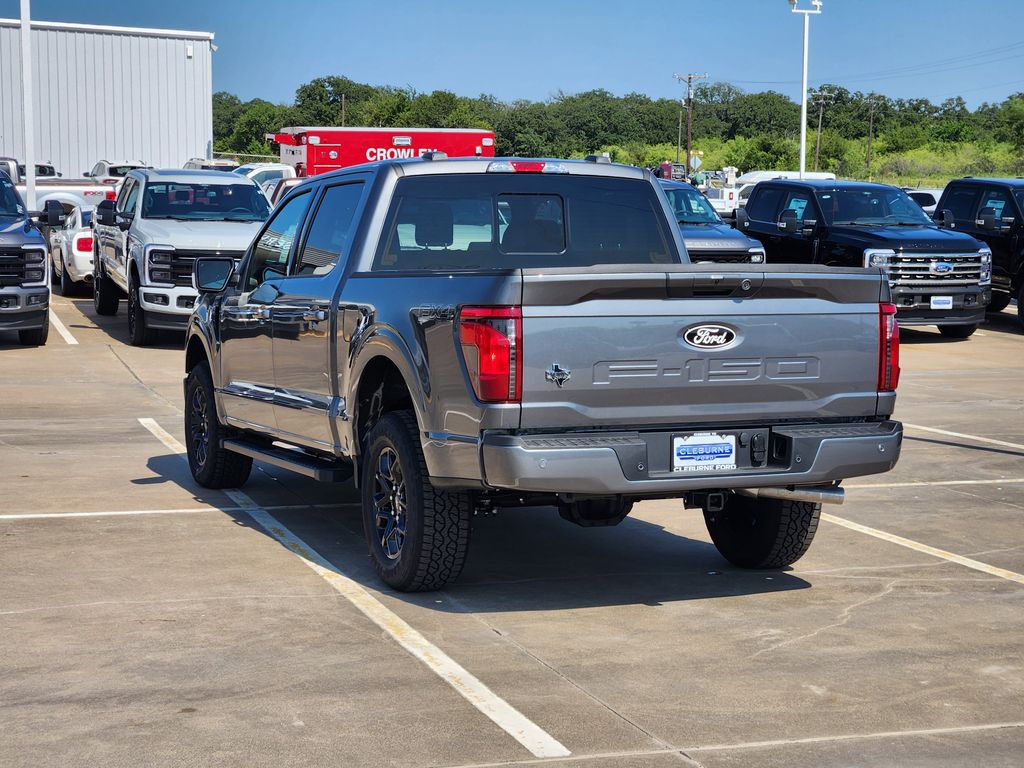 2025 Ford F-150 XLT photo 4