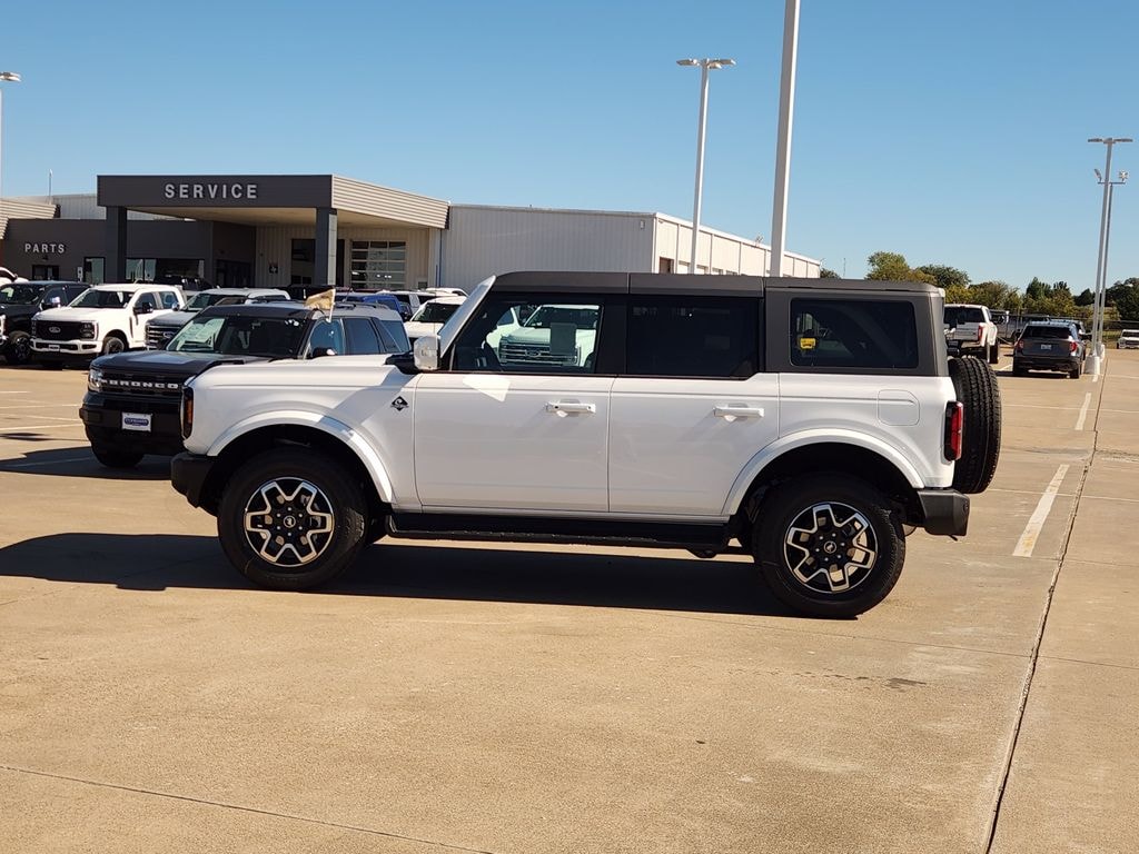New 2025 Ford Bronco Outer Banks SUV