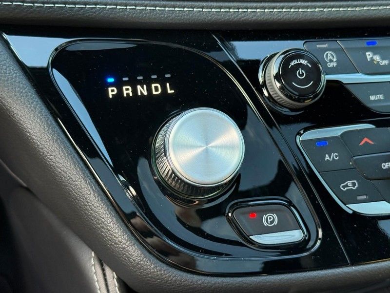 2026 Chrysler Pacifica Limited - Photo 22