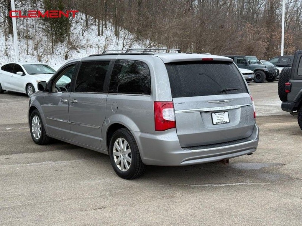 Used 2015 Chrysler Town & Country Touring Van