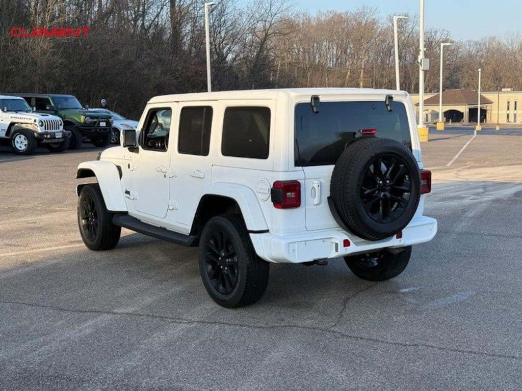 Used 2022 Jeep Wrangler Unlimited Sahara SUV