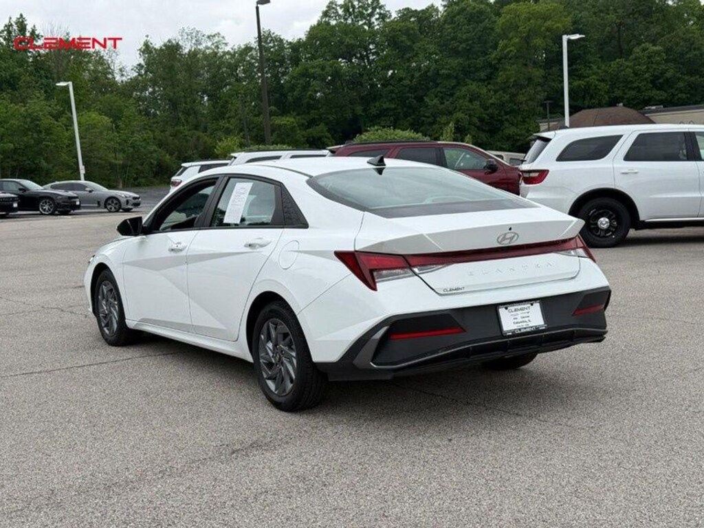 Used 2024 Hyundai Elantra SEL Sedan