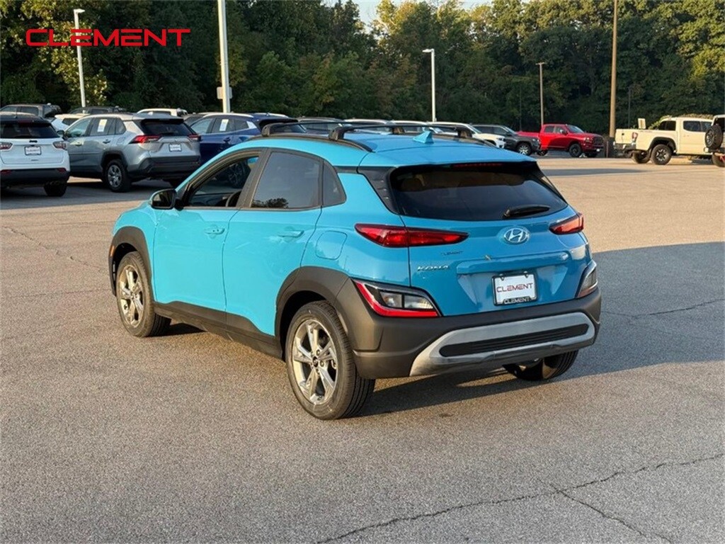2023 Hyundai Kona SEL photo 3