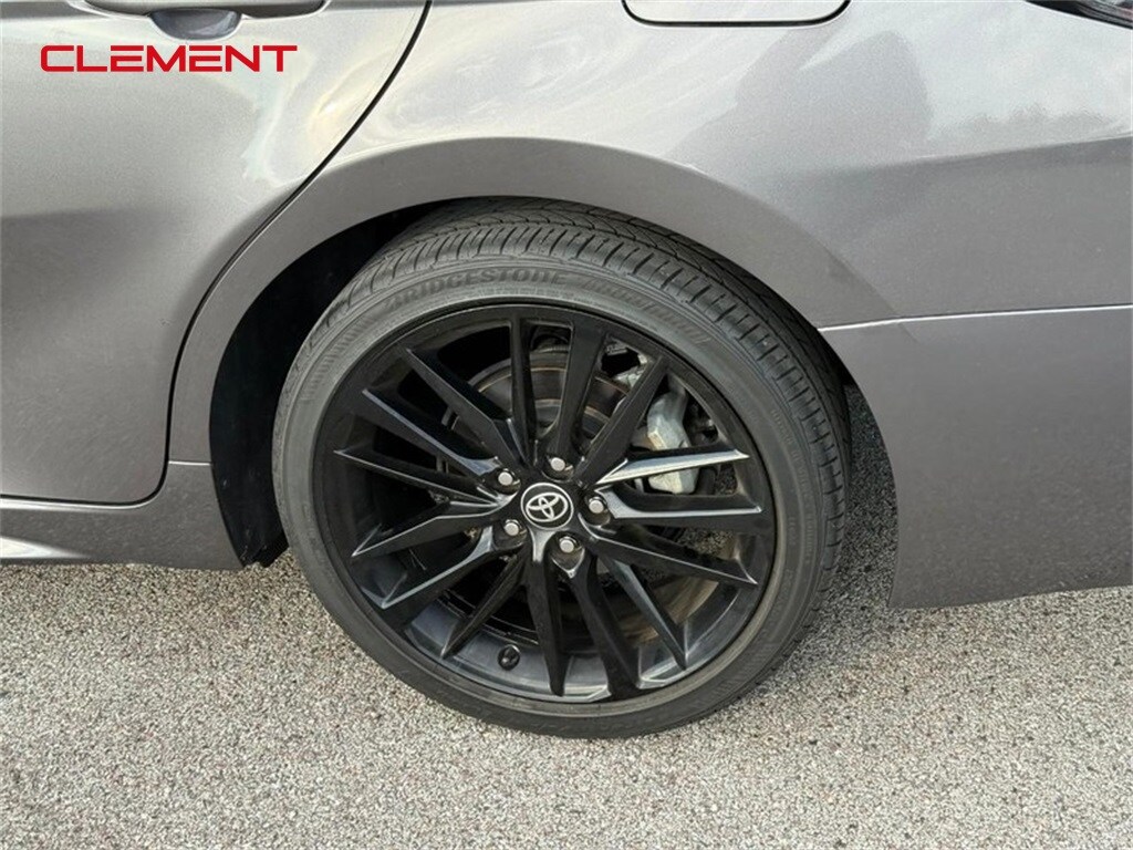 2022 Toyota Camry XSE photo 4