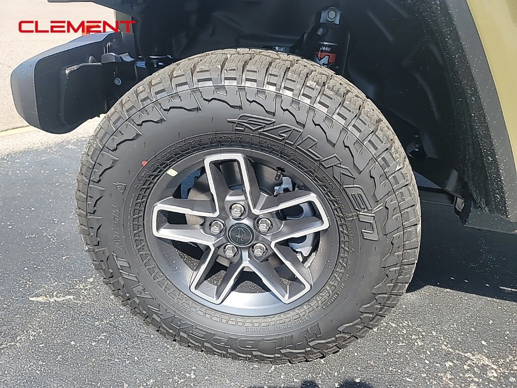 2025 Jeep Gladiator Mojave photo 2