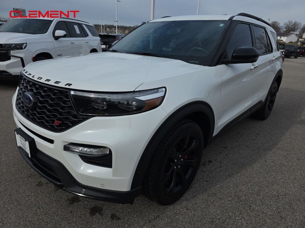 2021 Ford Explorer ST's photo
